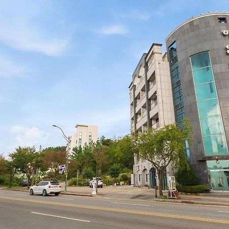 Sokcho White Lighthouse Pension Exteriér fotografie